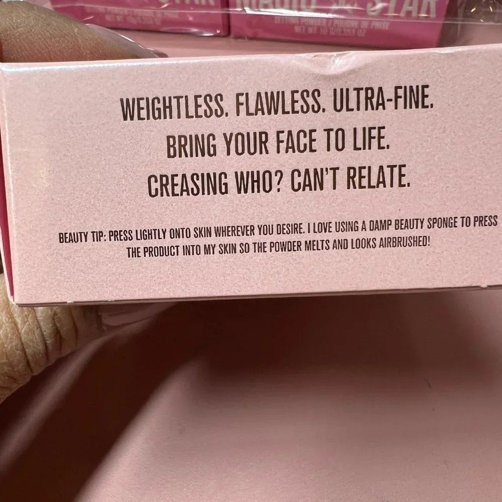 Jeffree Star Luminous Setting Powder in HONEY New